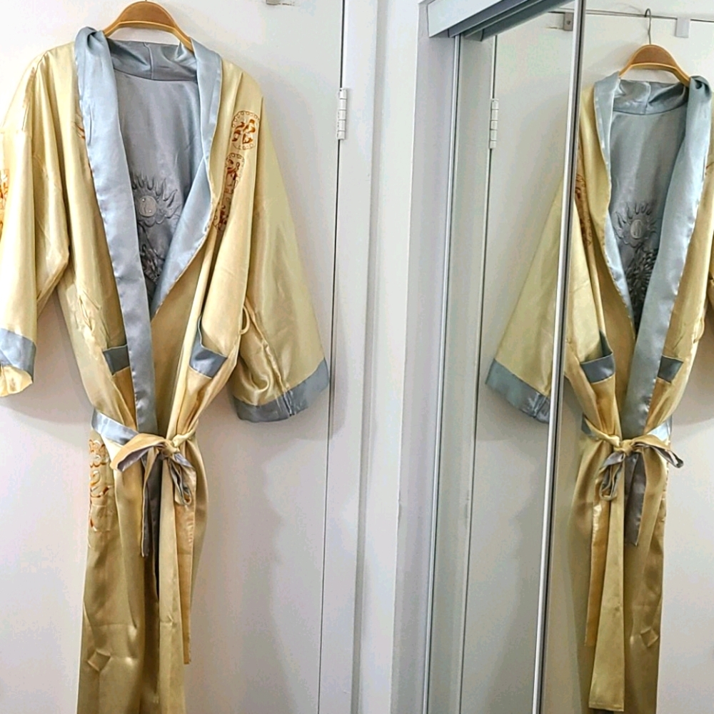 Vietnamese Robe